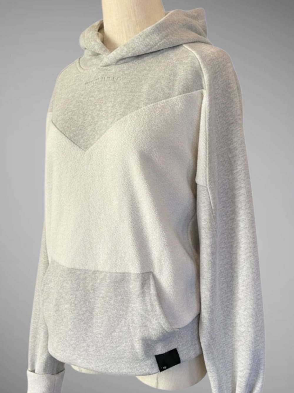 Twenty Montreal Men’s Hoodie Large Gray Colorblock Performance Hoodie NWT